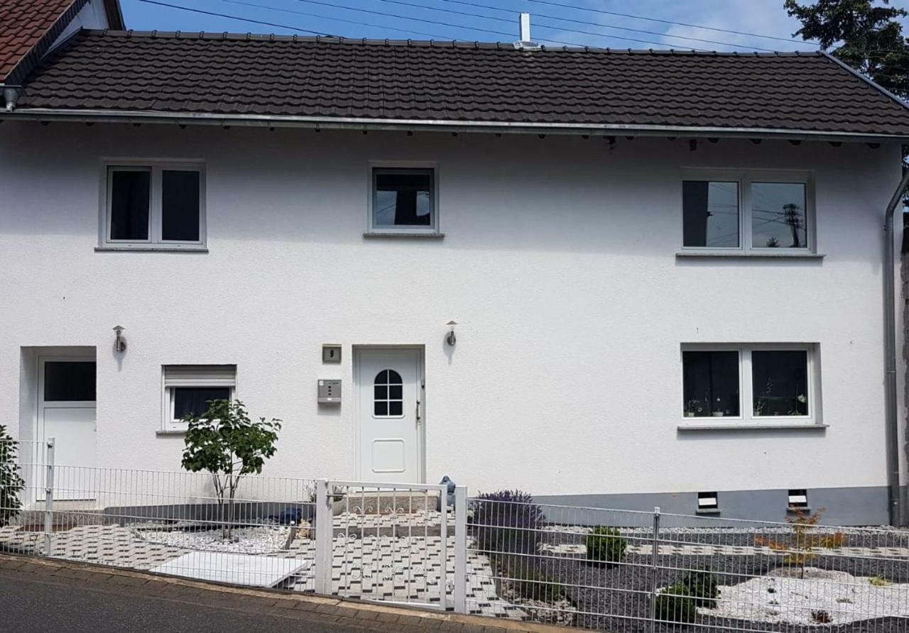 Westerwald Apartments Strassenhaus المظهر الخارجي الصورة